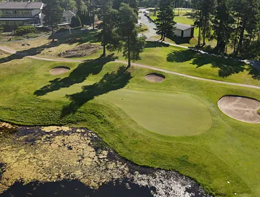 Golfbana.